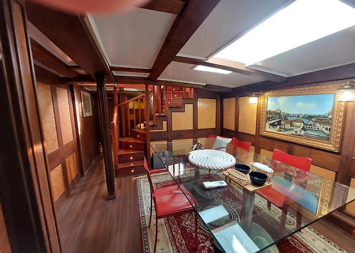 House Boat Rimini Resort